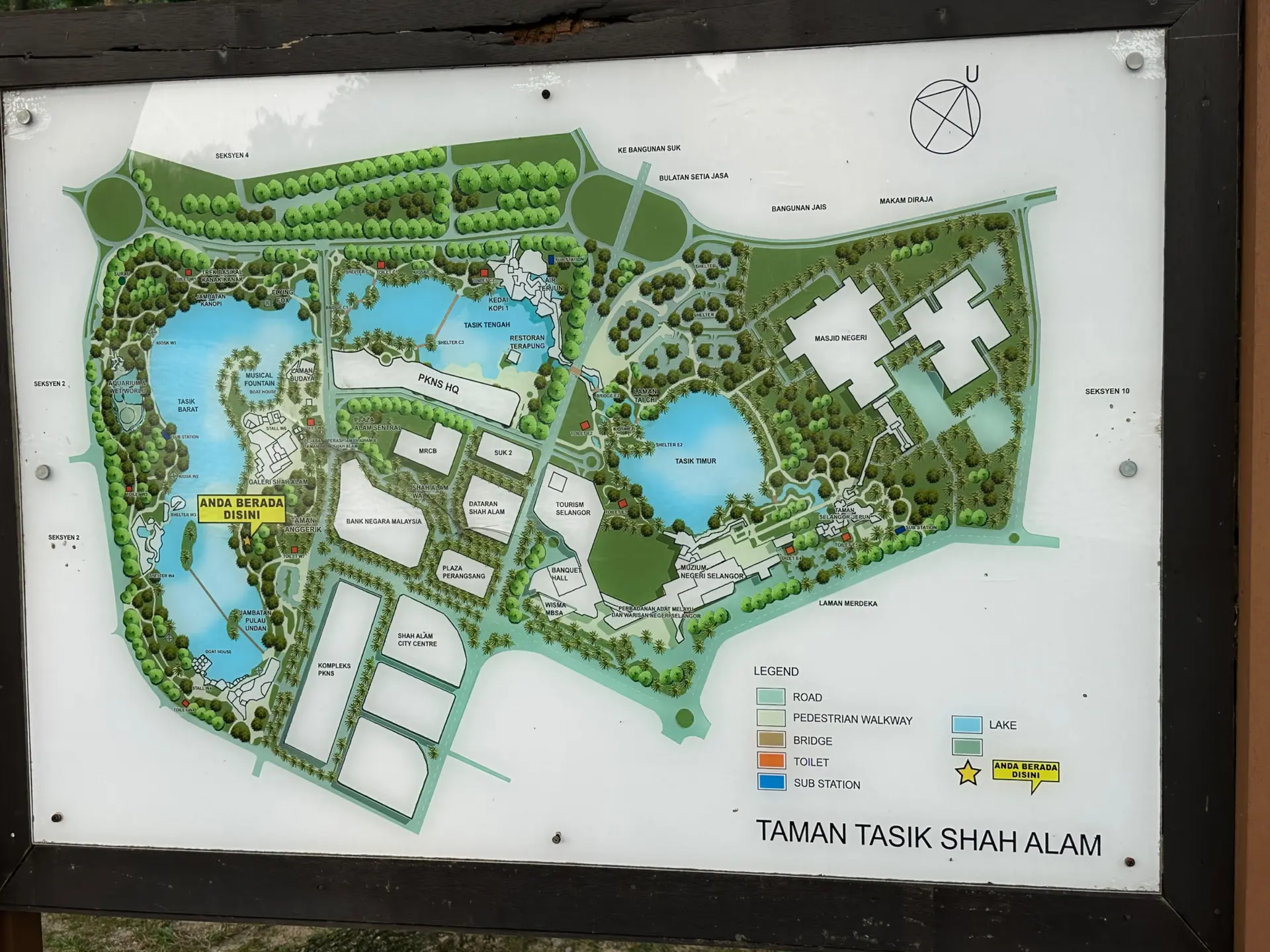 Taman Tasik Shah Alam - Garden & Park in Shah Alam