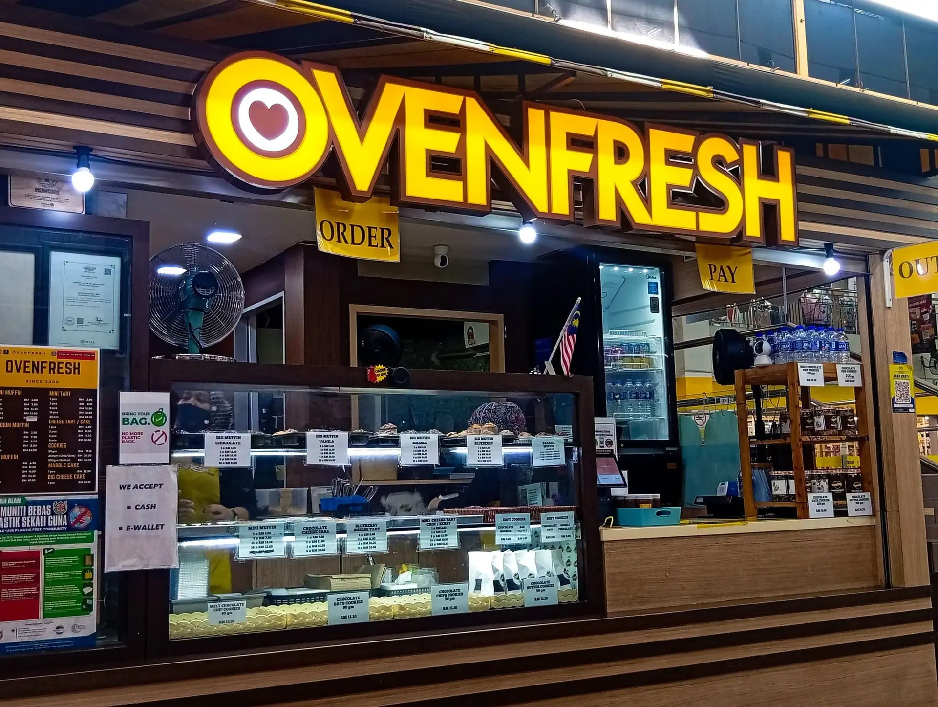 MM OVEN FRESH photo 6