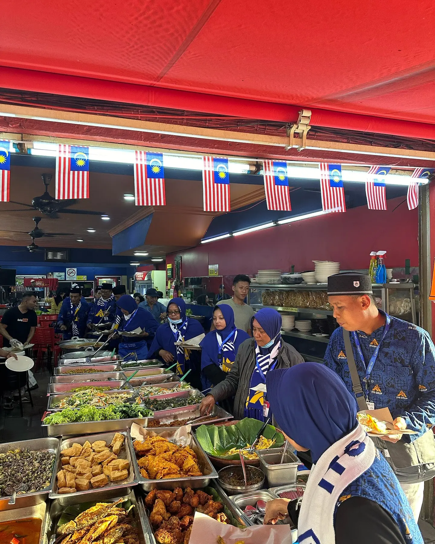 Food Tunnel