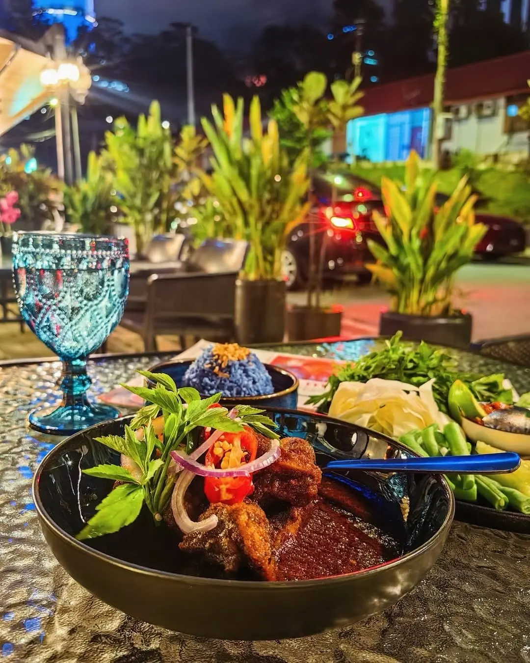 Eat & Drink Near Pasar Seni