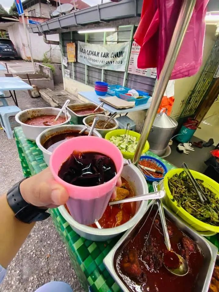 Nasi Lemak Kak Chuk - Local Food in Kuala Lumpur