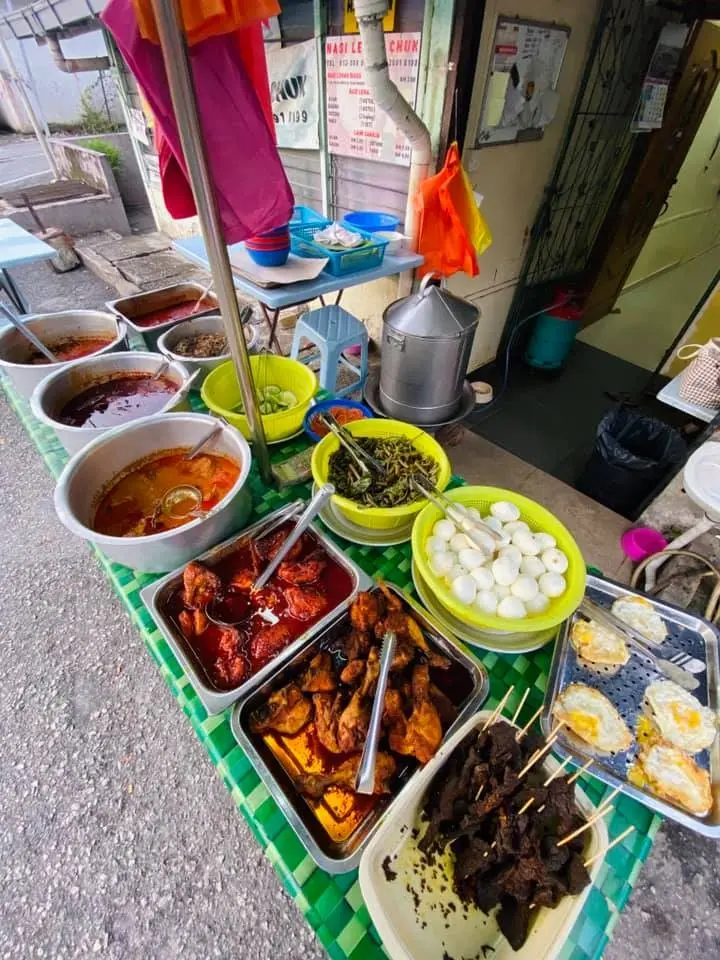 Nasi Lemak Kak Chuk - Local Food in Kuala Lumpur