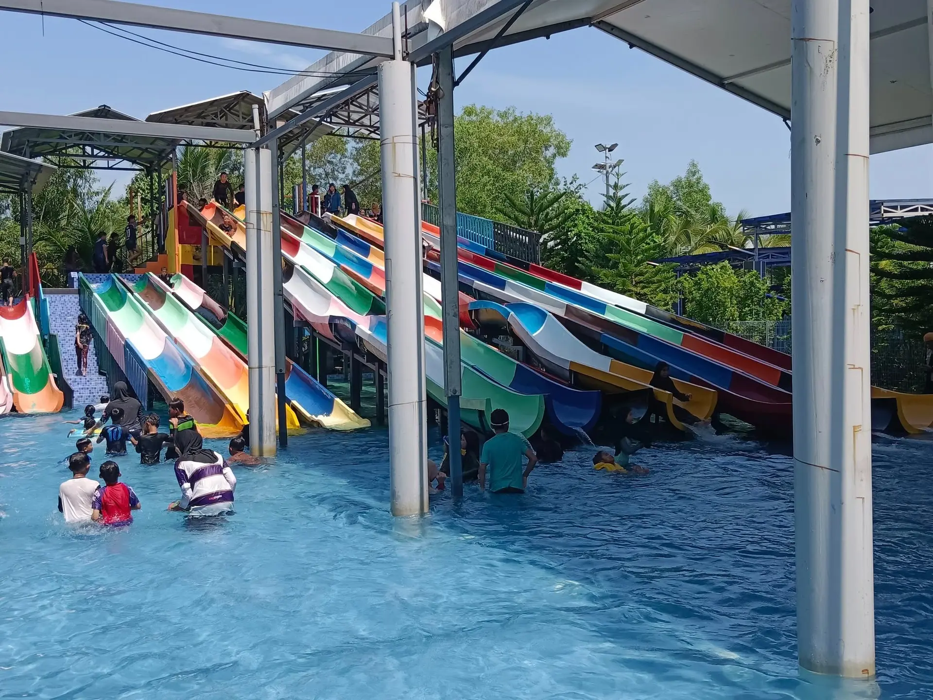 Msekin Wonderland - Water & Amusement Park in Sekinchan