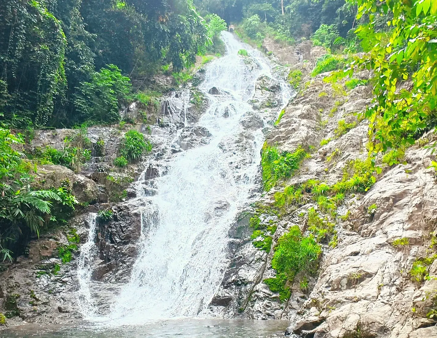 Jeram Perlus Waterfall