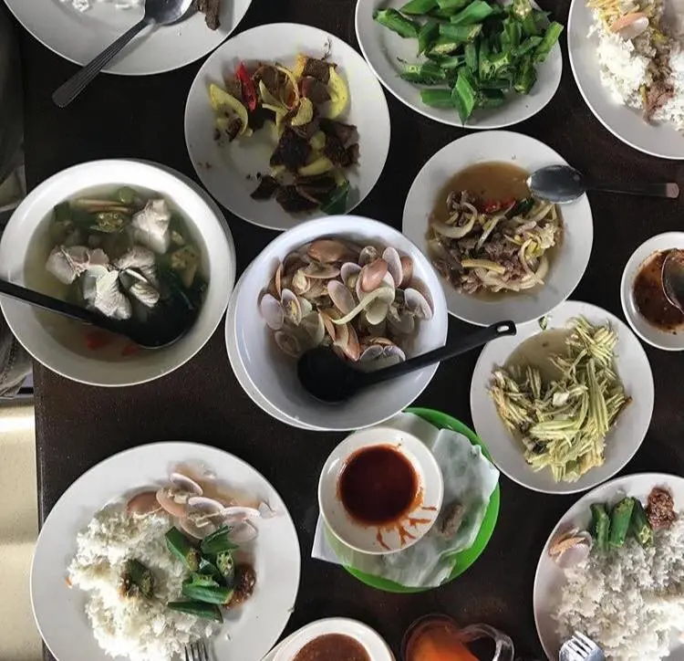 Selera Ramai Ikan Singgang - Local Food in Kuala Lumpur