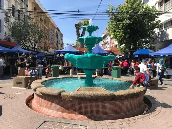 Gaya Street Fountain - Fountain in Kota Kinabalu