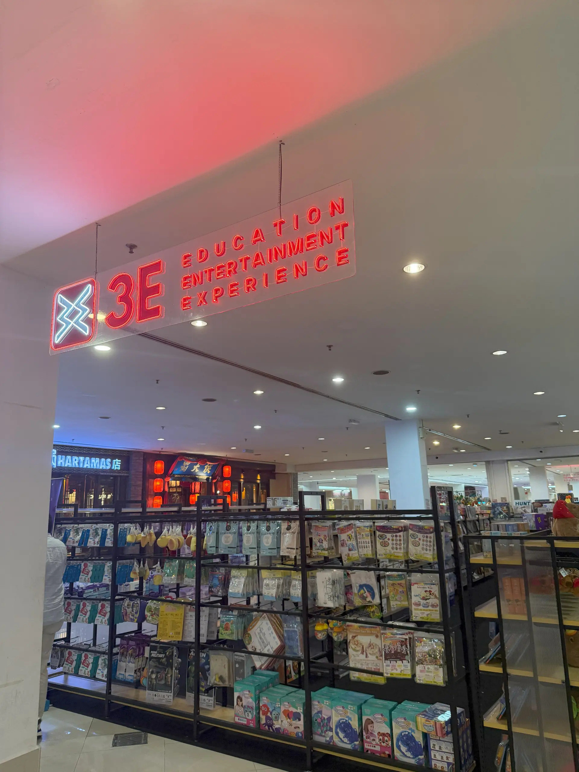 Hartamas Shopping Centre - Shopping & Market in Kuala Lumpur