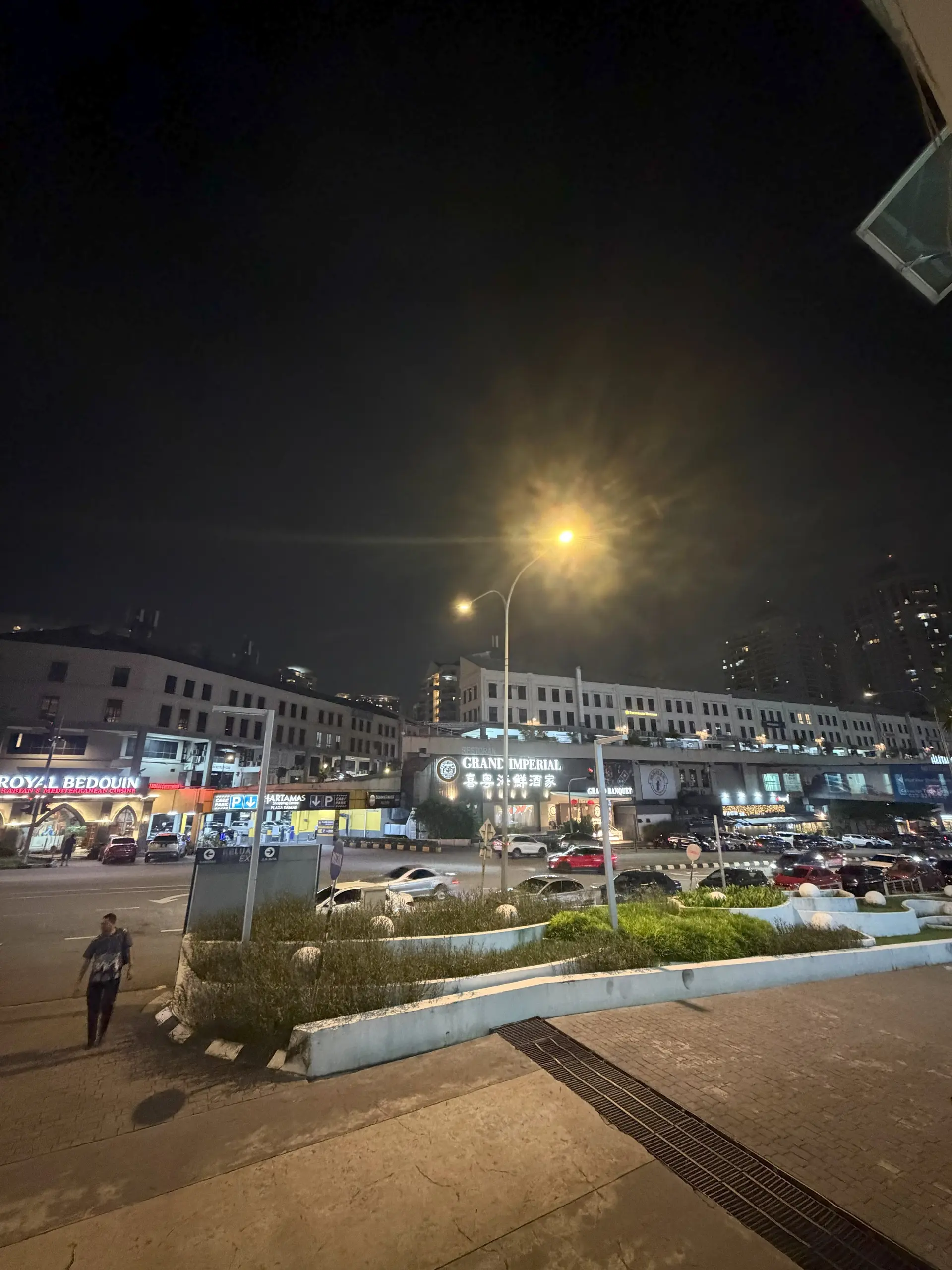 Hartamas Shopping Centre - Shopping & Market in Kuala Lumpur