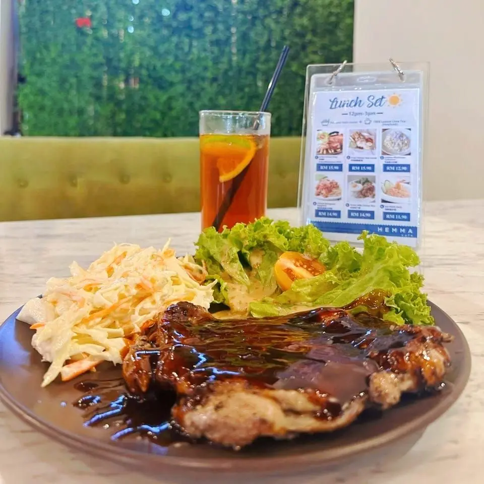 Hemma Kafe  - Cafe in Shah Alam