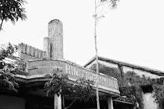 Hin Bus Depot Cafe - Cafe in George Town