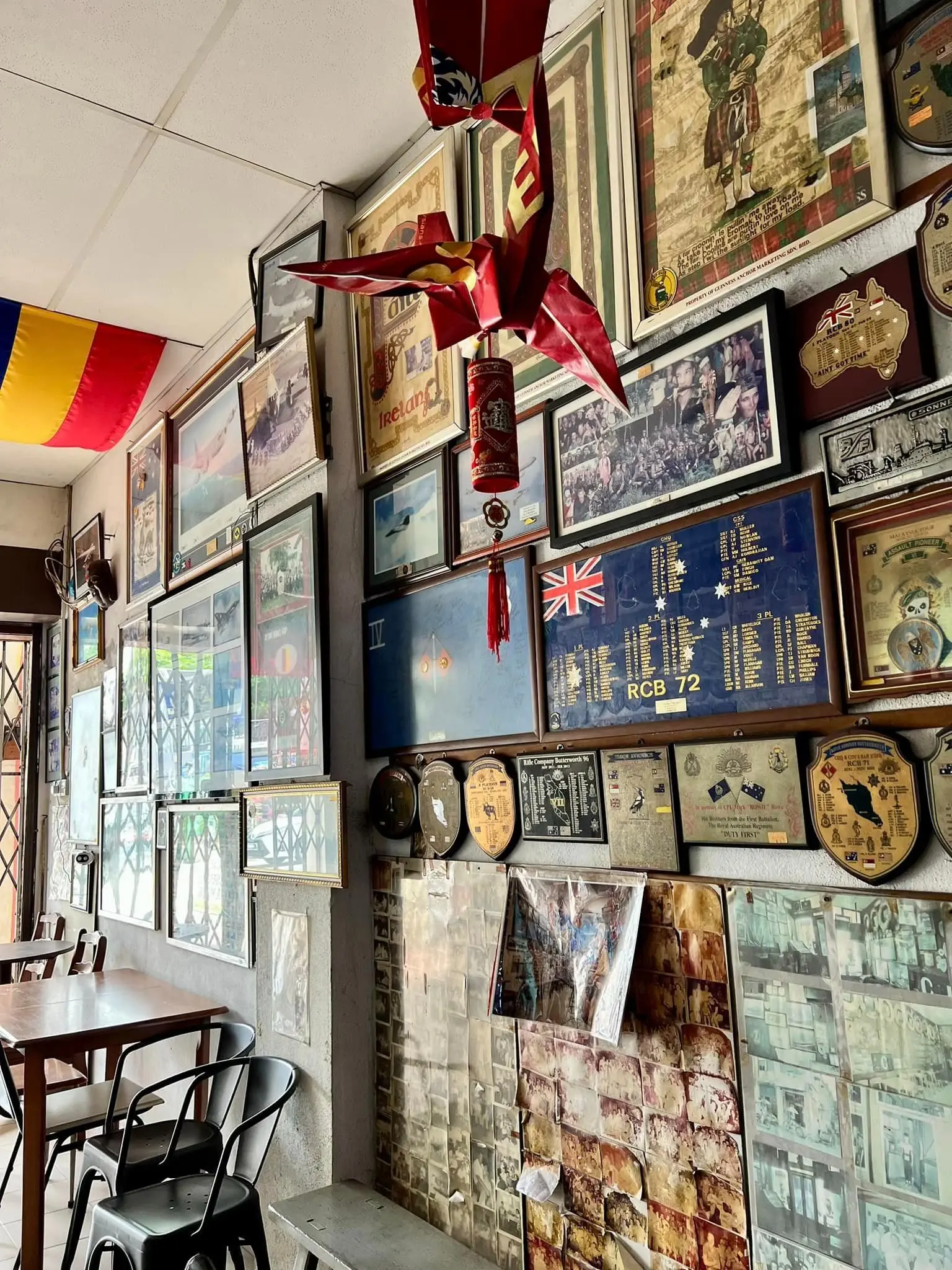 Hong Kong Bar - Nightlife in George Town