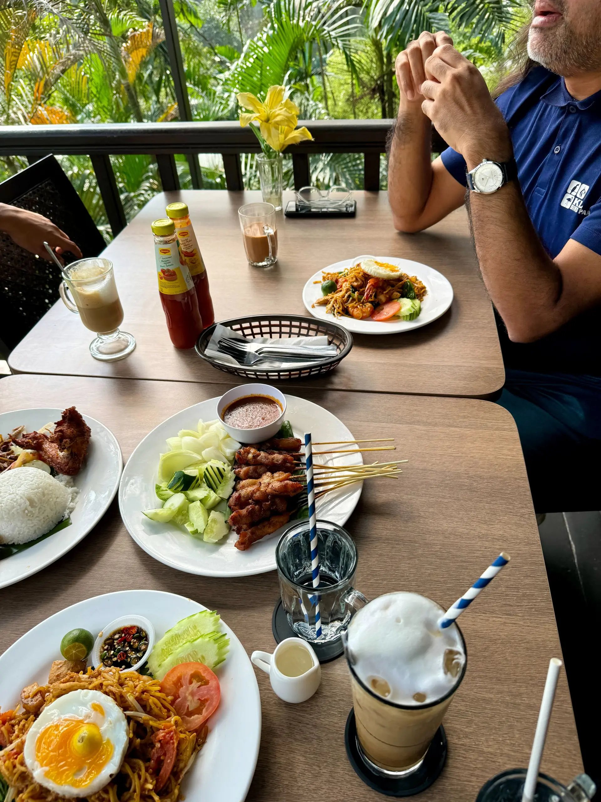 Hornbill Restaurant & Cafe