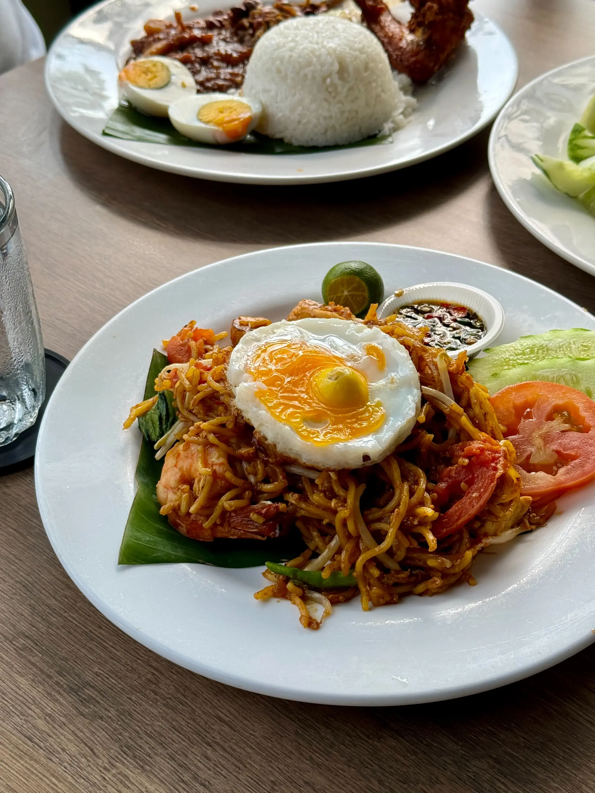 Eat & Drink Near Pasar Seni