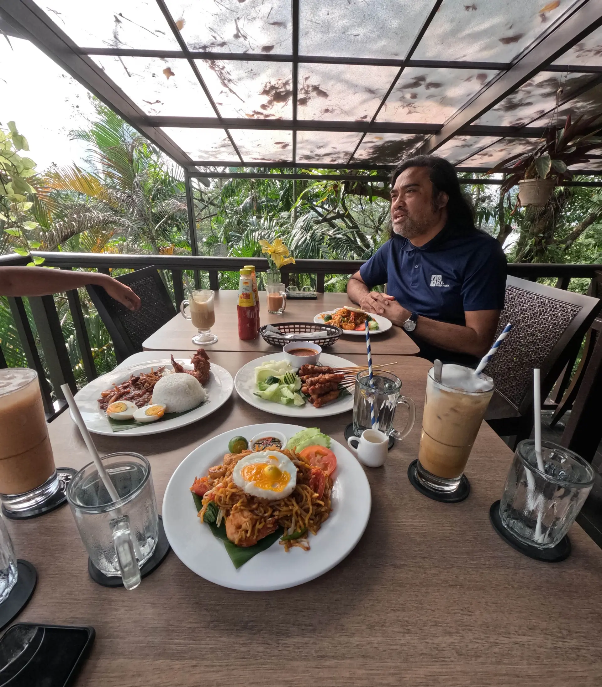Hornbill Restaurant & Cafe