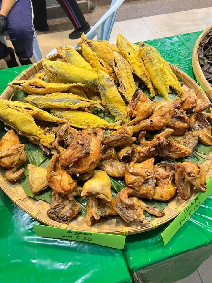 Ilham Nasi Kukus - Local Food in Petaling Jaya