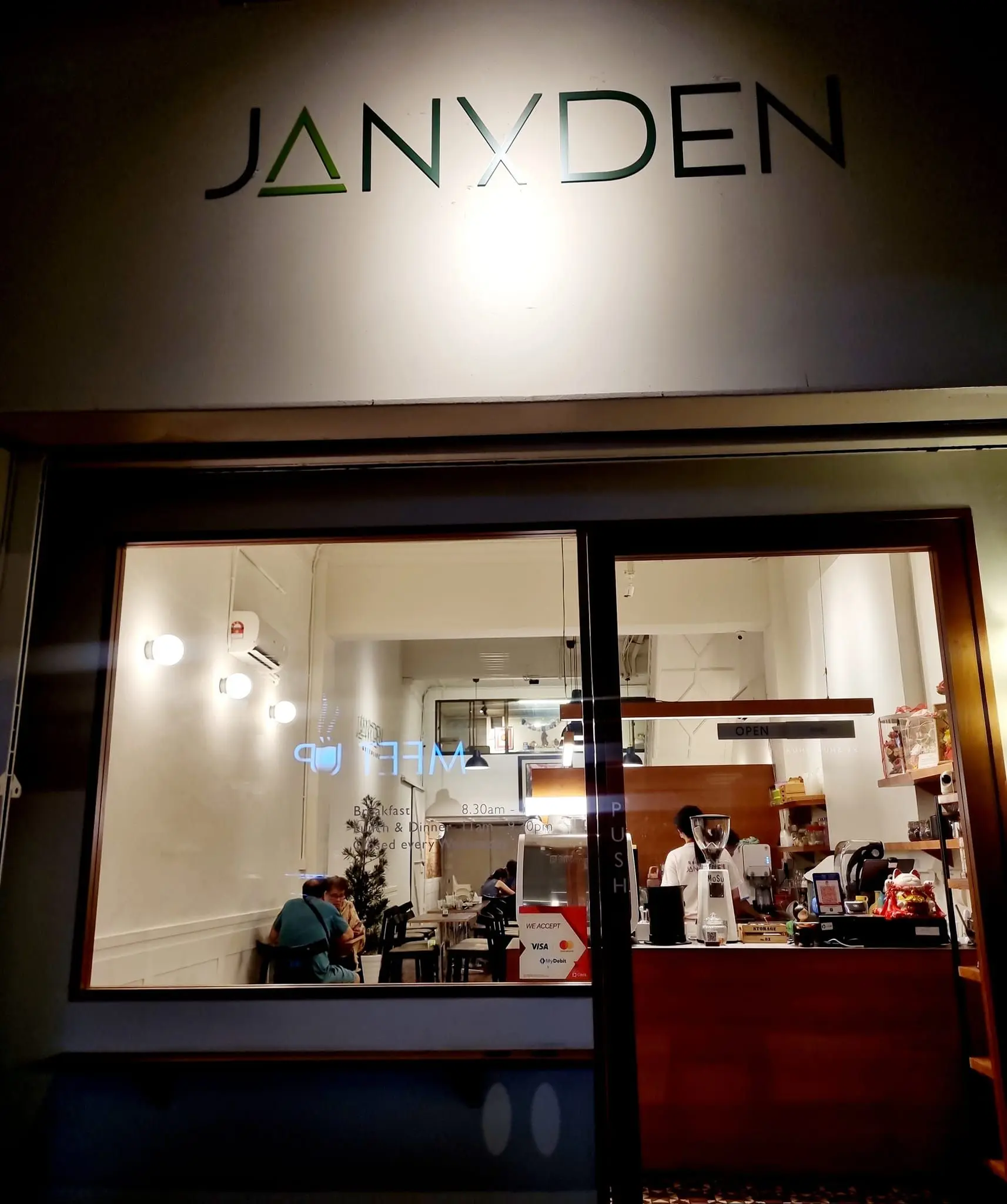 JanxDen Greenlife Cafe - Cafe in George Town
