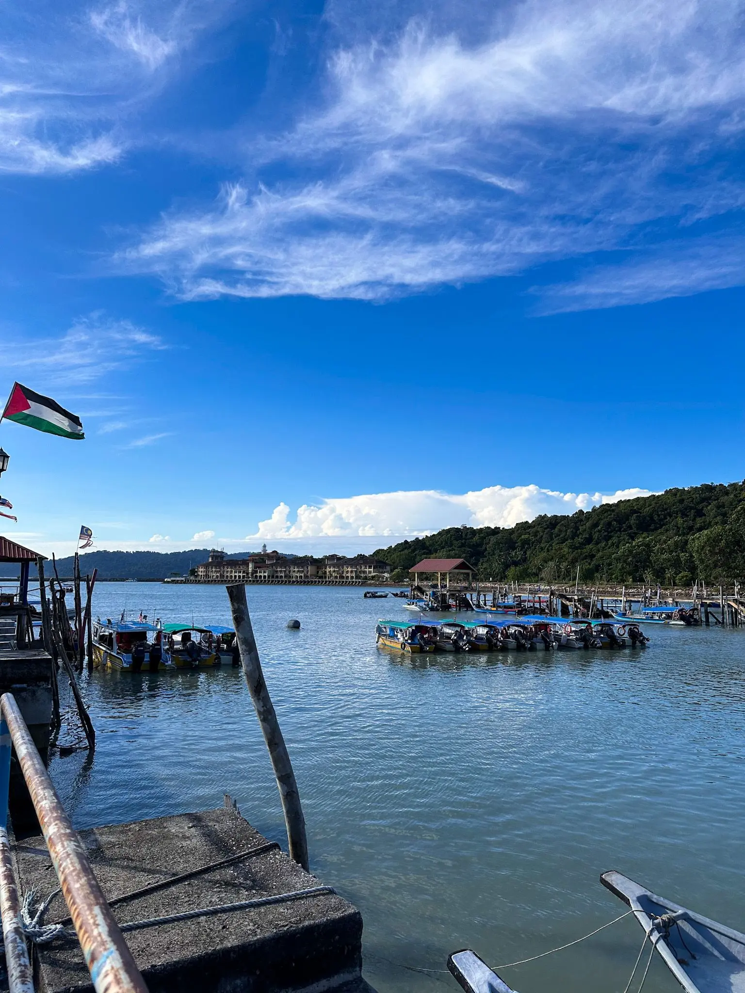 Jeti Teluk Baru - Bridge & Cable Car in Langkawi