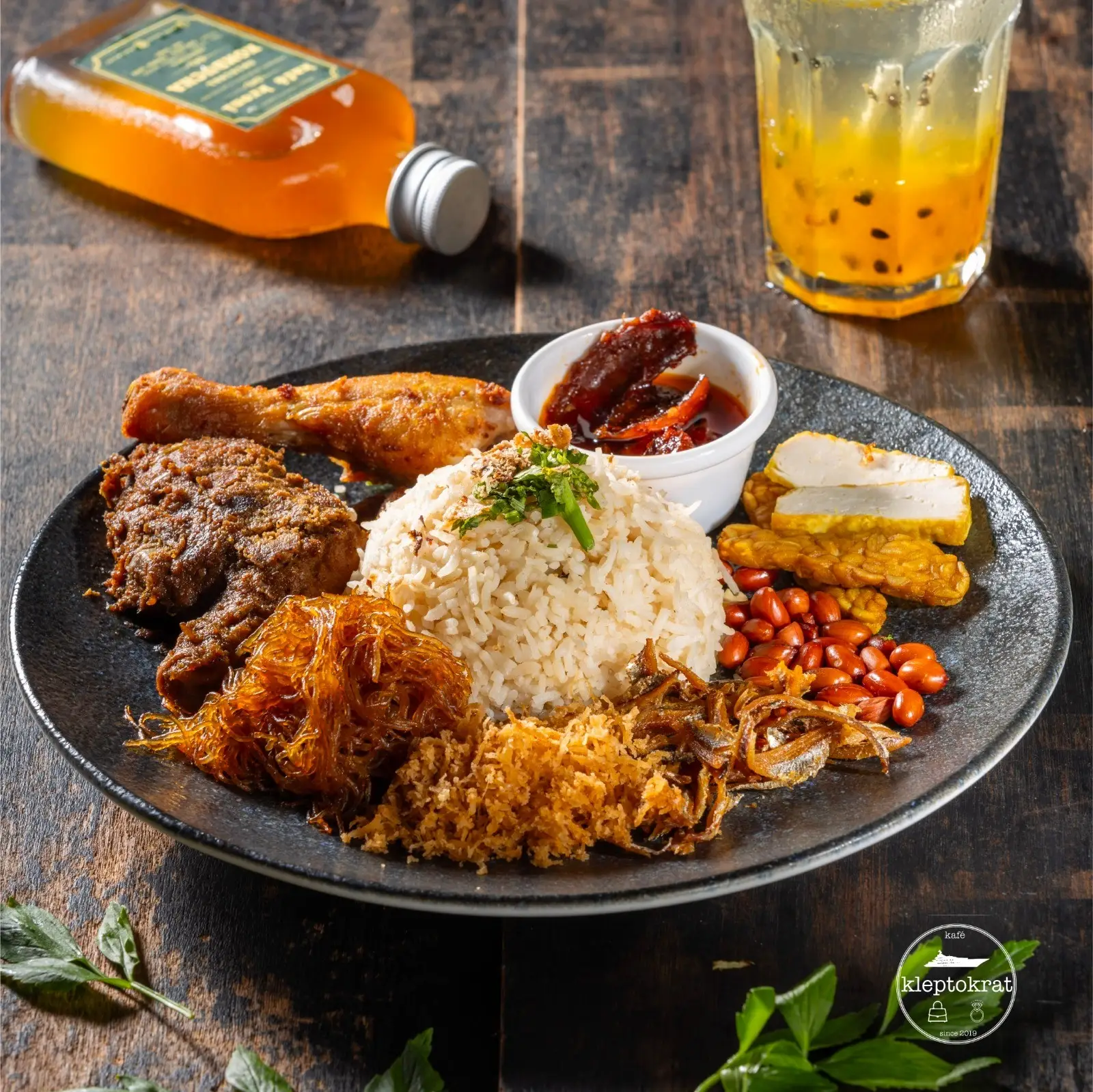 Kafe Kleptokrat