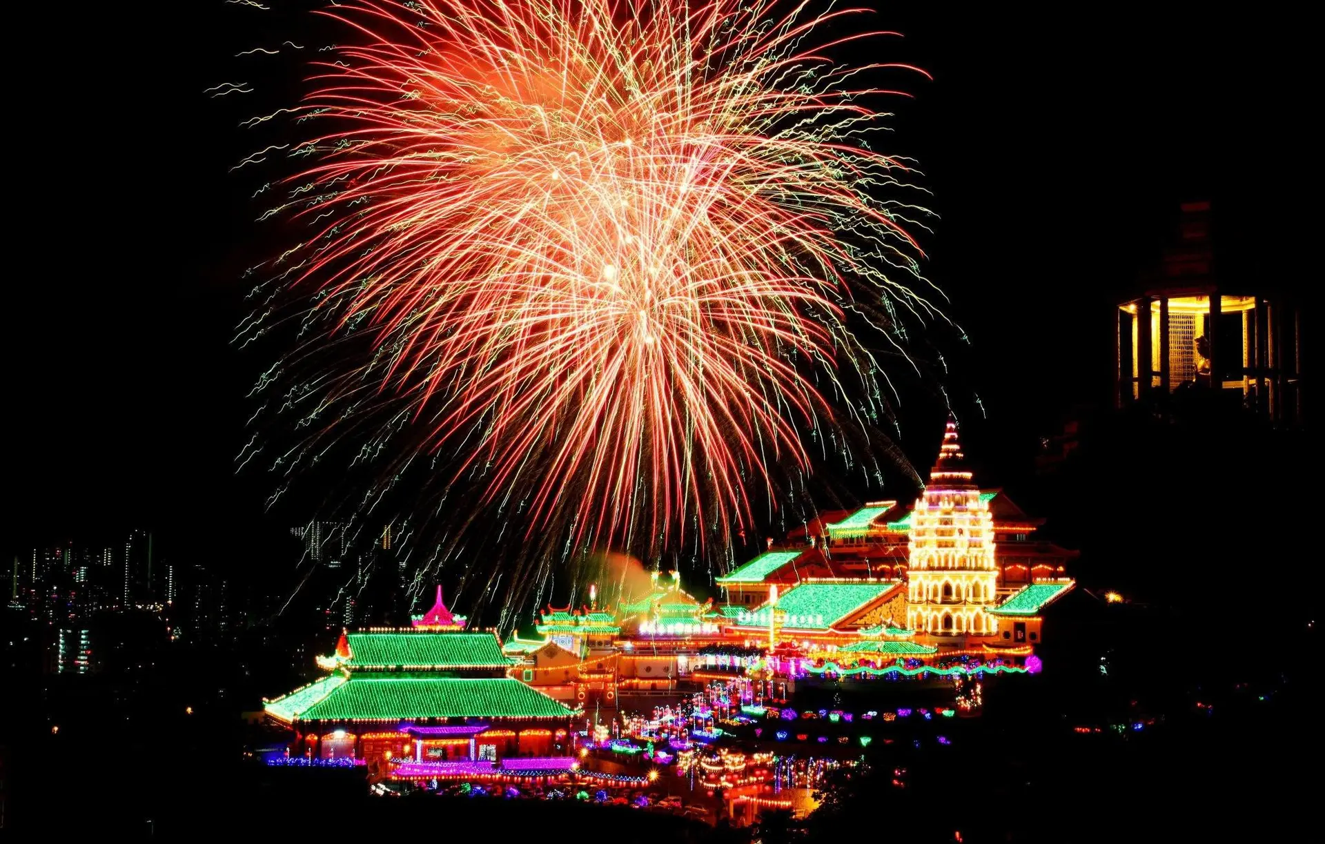 Kek Lok Si Temple - Religious Site in Penang