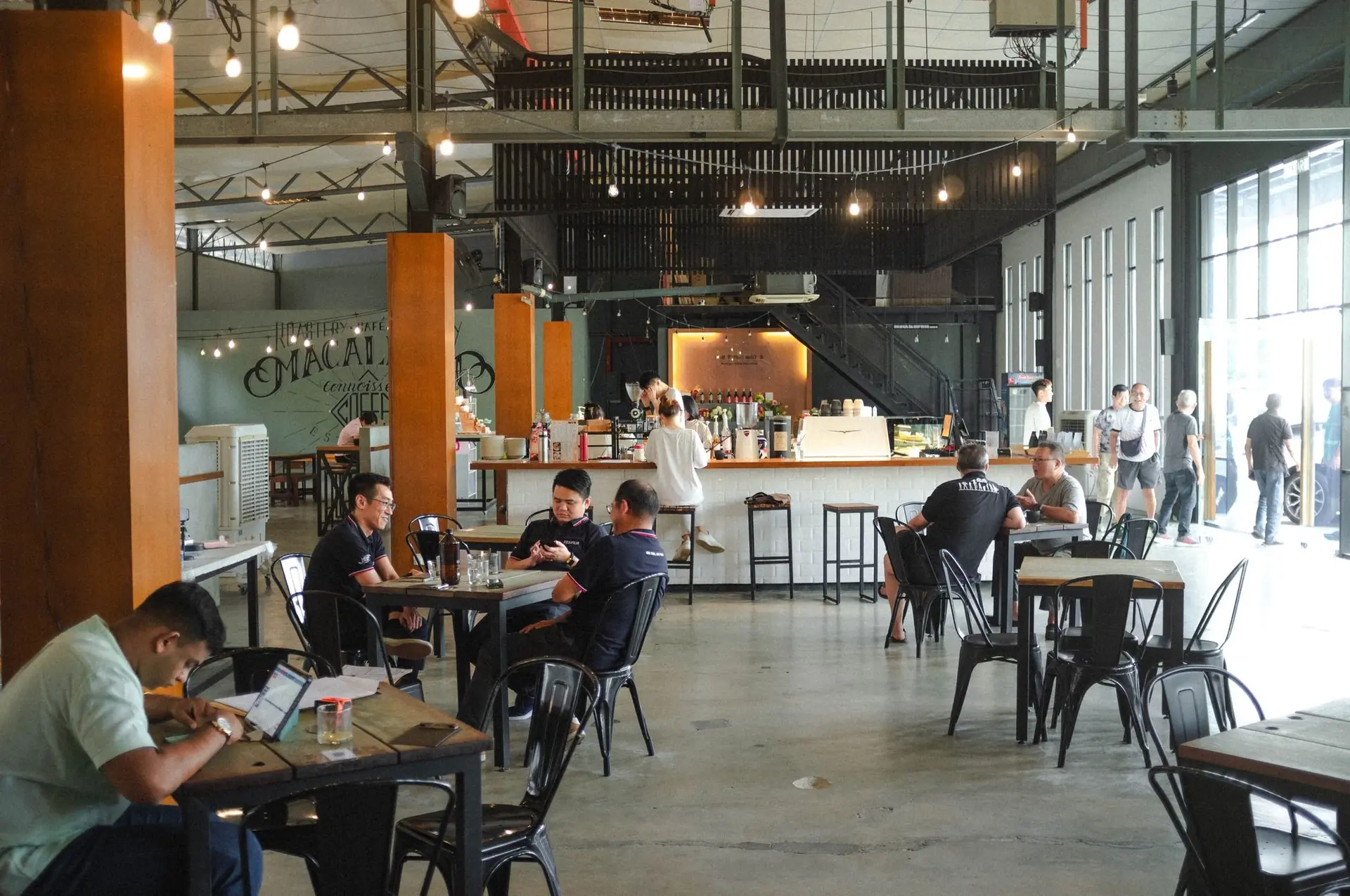  Macallum Connoisseurs - Cafe in George Town
