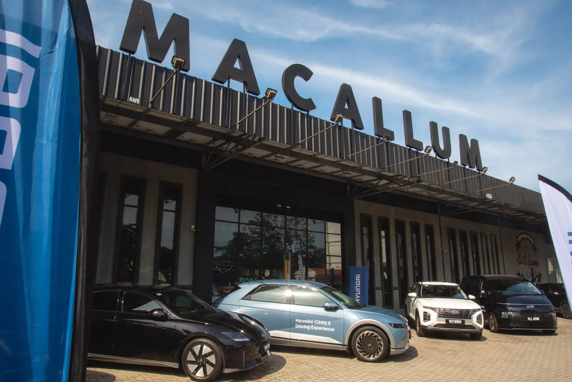  Macallum Connoisseurs - Cafe in George Town