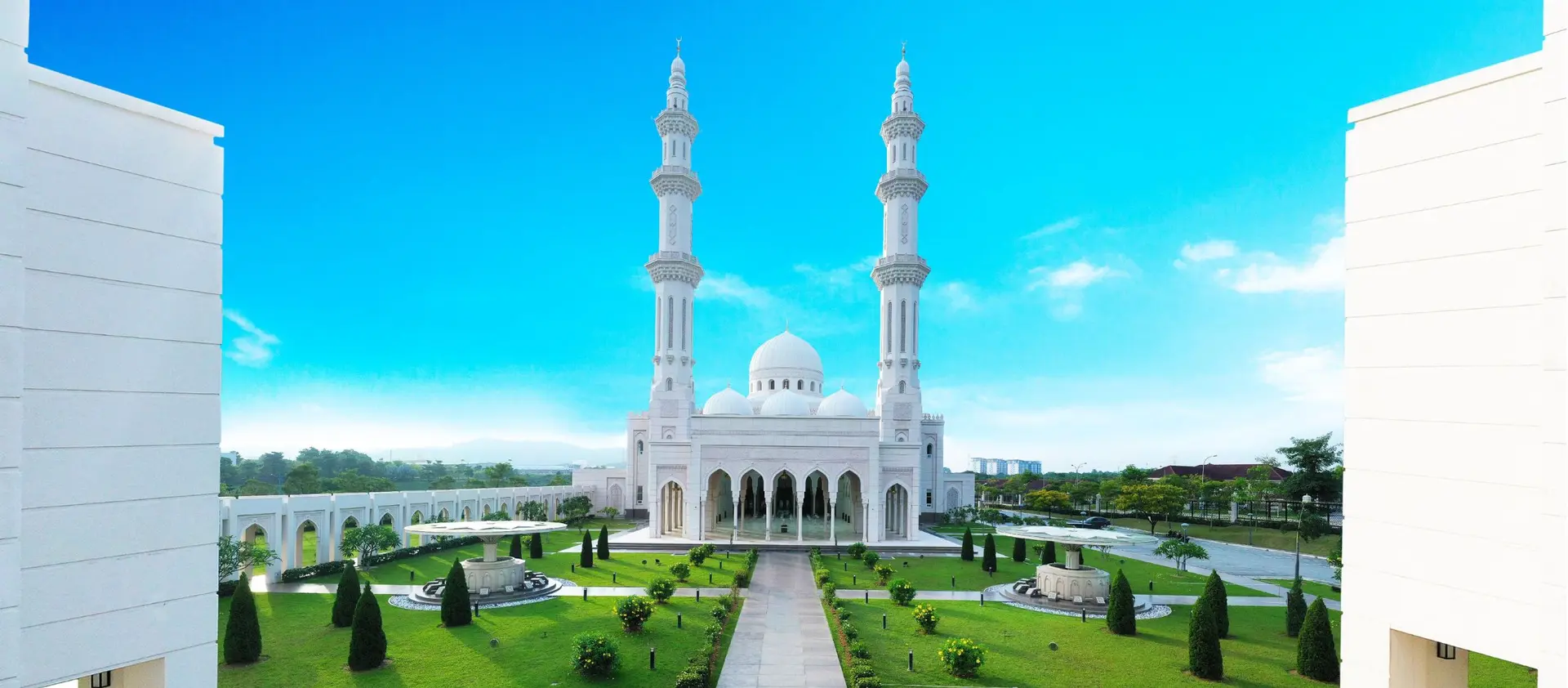 Masjid Sri Sendayan - Religious Site in Siliau