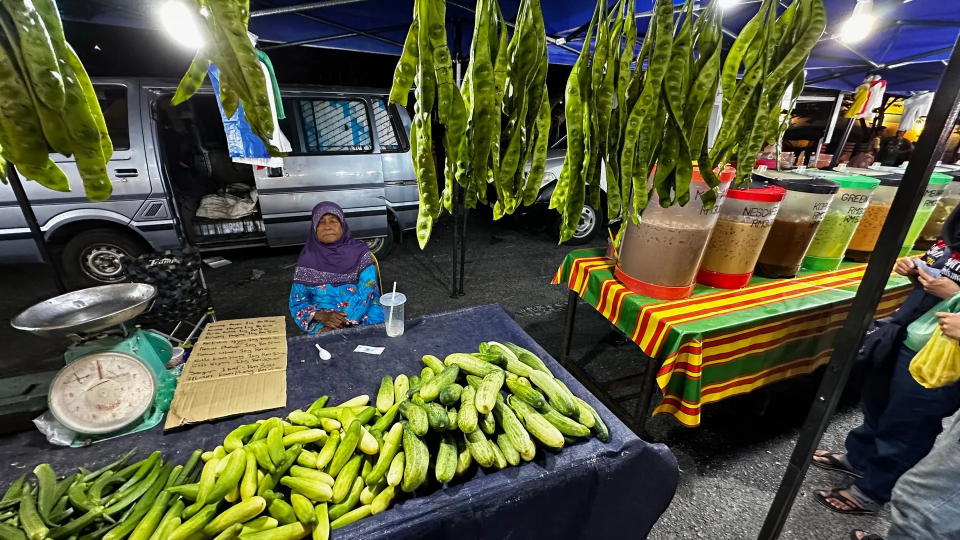 Kuah Town Night Market (Wednesday, Saturday) - Night Market in Langkawi