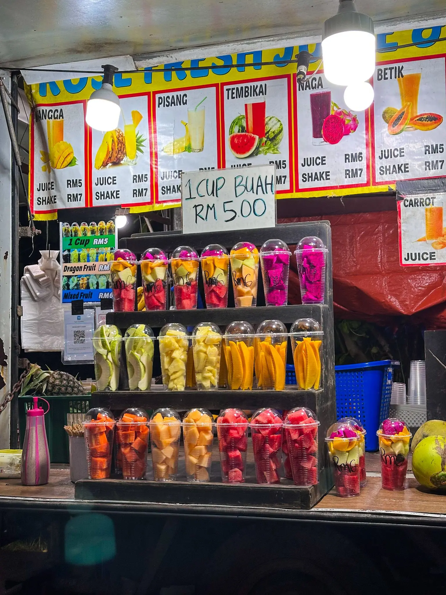 Pantai Cenang Night Market - Night Market in Langkawi