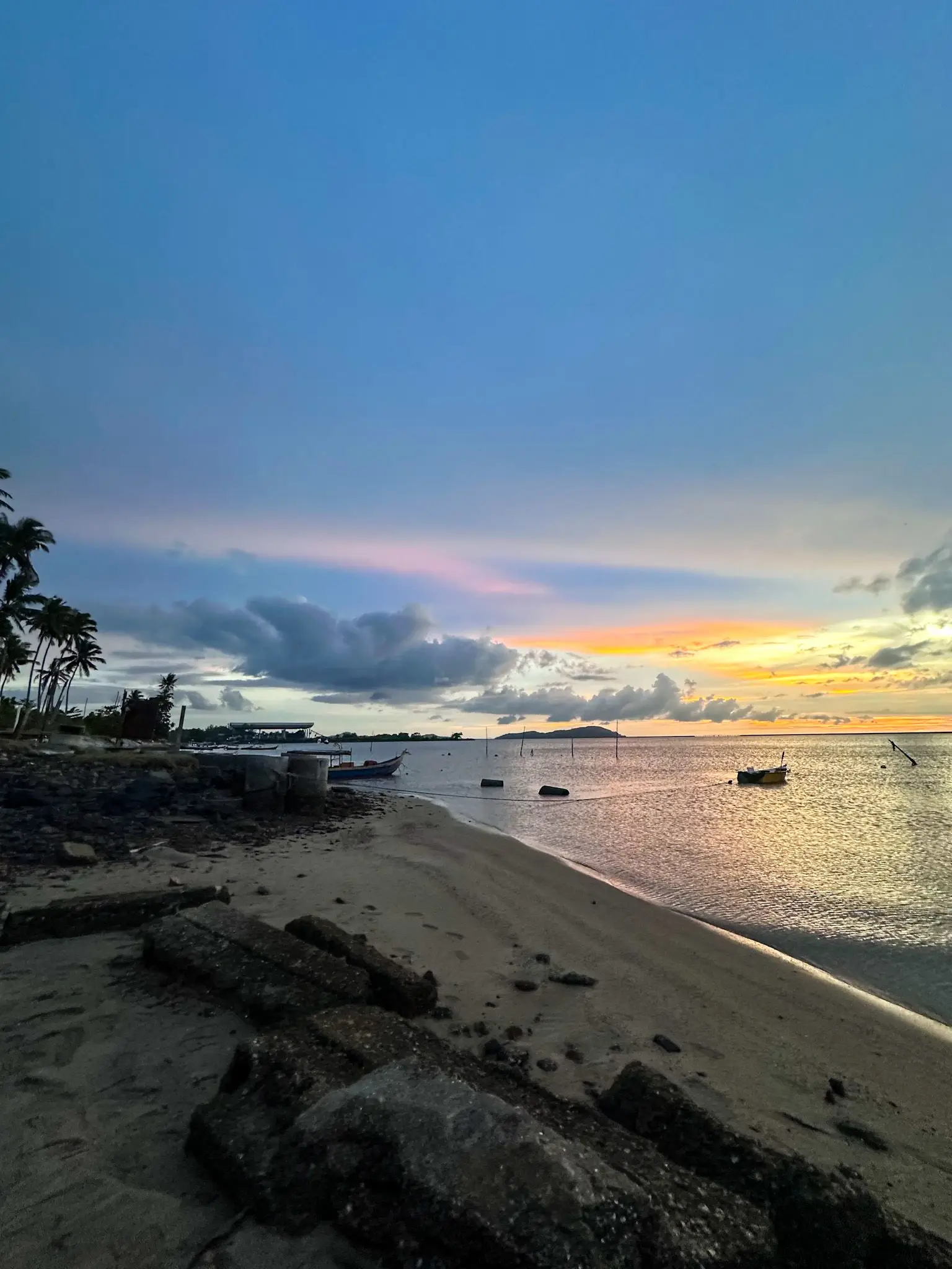 Pantai Pasir Berdengung