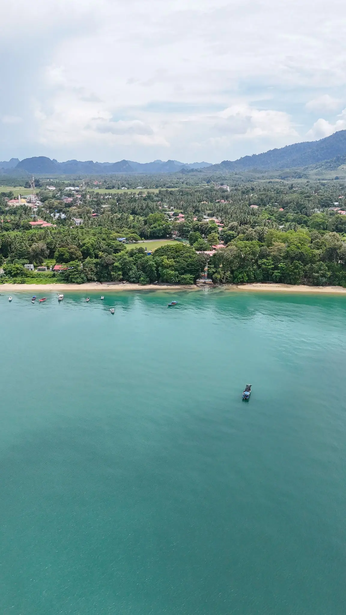 Pantai Pasir Tengkorak  - Nature & Park in Langkawi