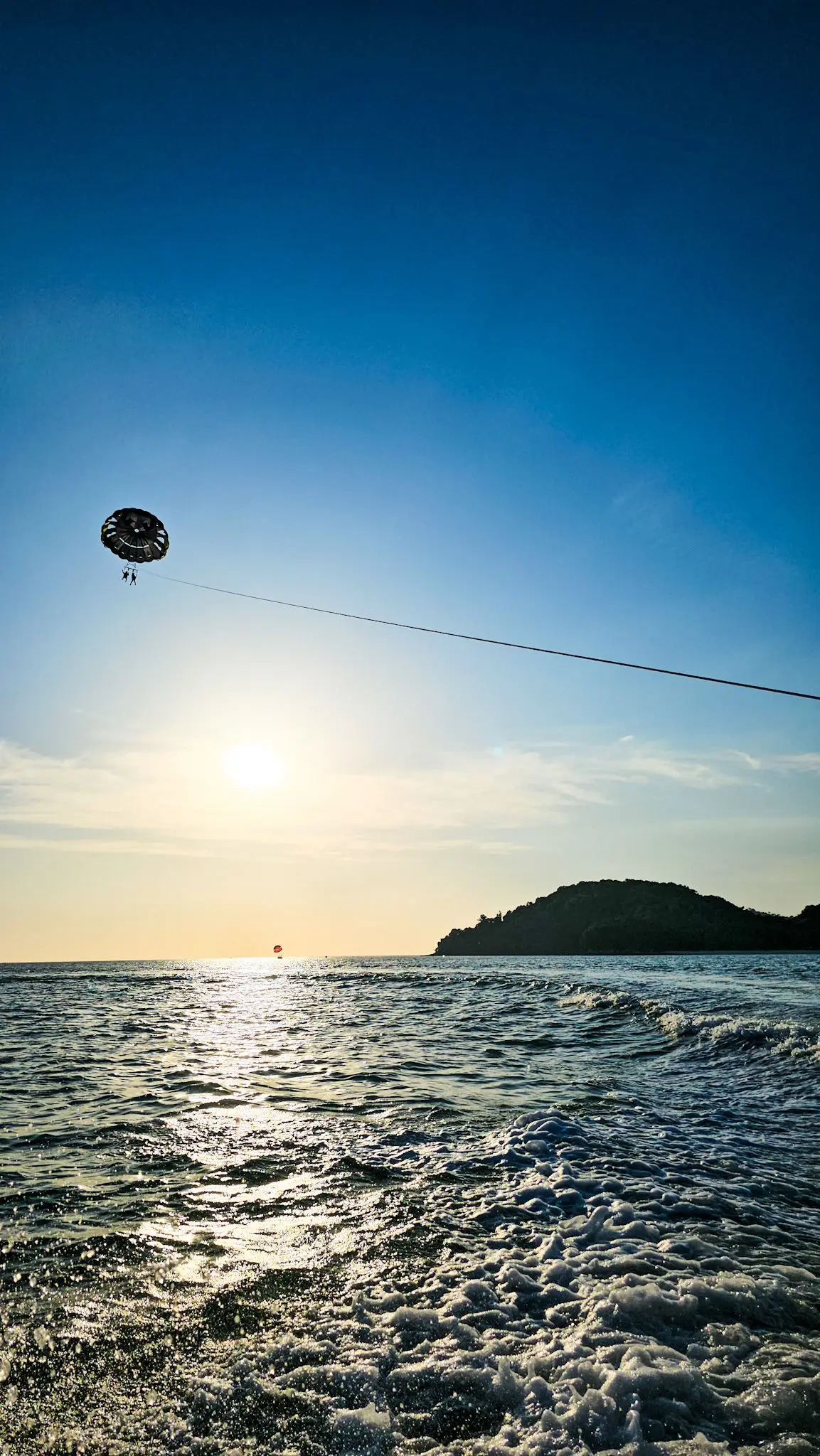 Parasailing (Pantai Cenang) - Boat Tour & Water Sport in Langkawi 