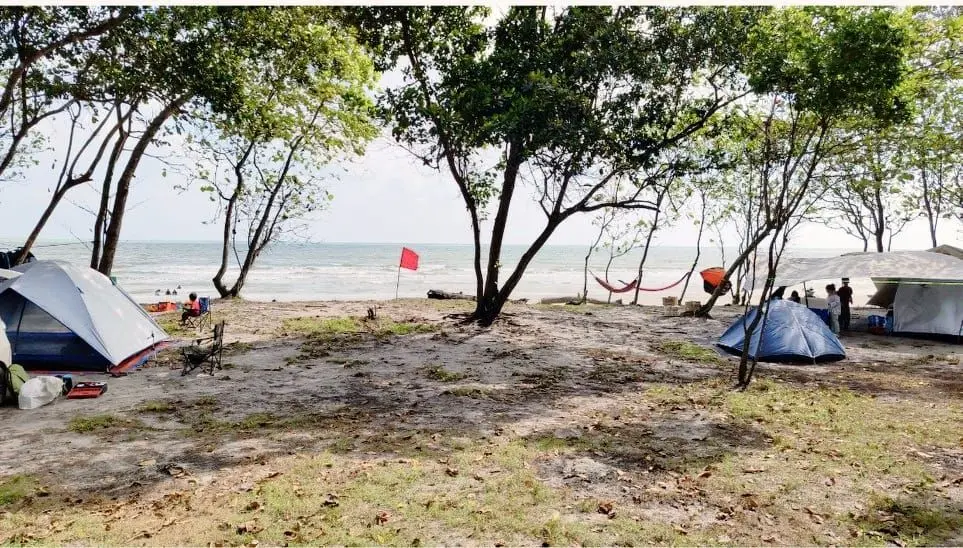Physis Beach Campsite - Campsite in Mersing
