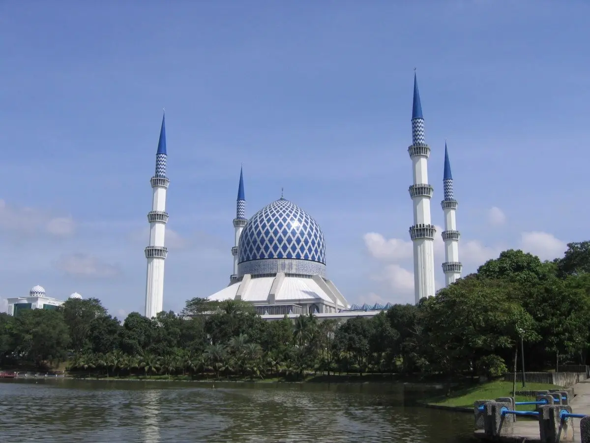 Masjid Sultan Salahuddin Abdul Aziz - Religious Site in Shah Alam