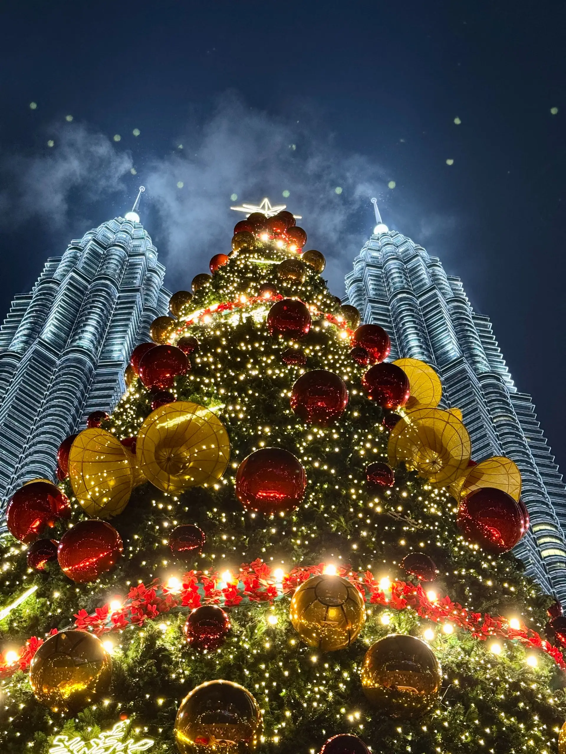  Suria KLCC Mall