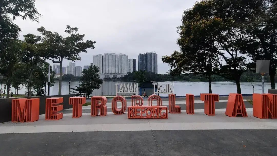 Taman Tasik Metropolitan Kepong - Garden & Park in Kuala Lumpur