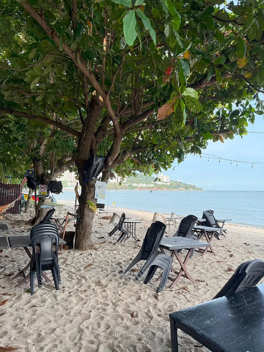 Tanjung Bungah Beach - Beach in Penang
