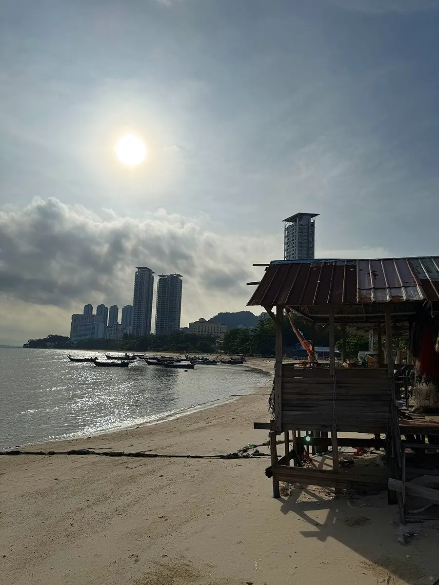 Tanjung Bungah Beach - Beach in Penang