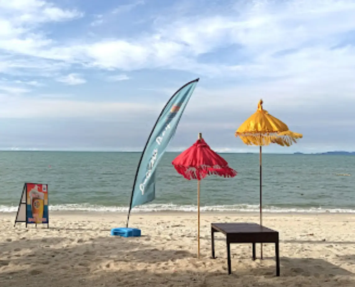 Tanjung Bungah Beach - Beach in Penang