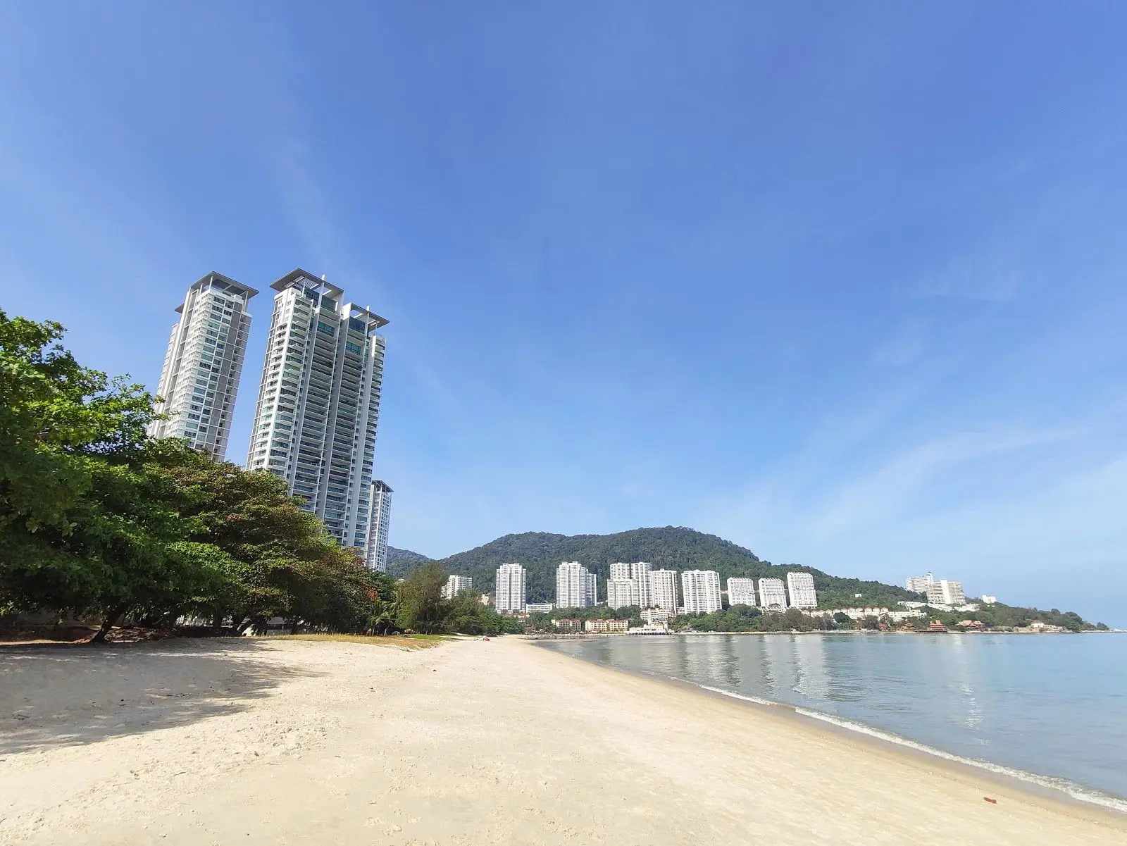 Tanjung Bungah Beach - Beach in Penang