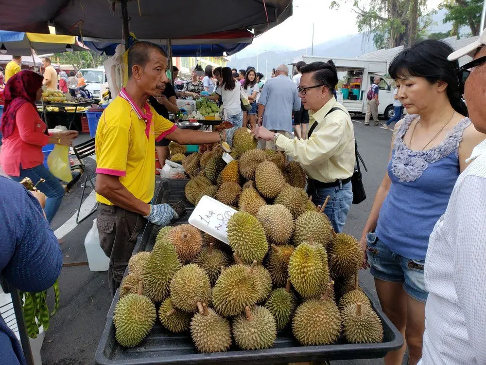 Teluk Kumbar Saturday Night Market - Night Market in Bayan Lepas