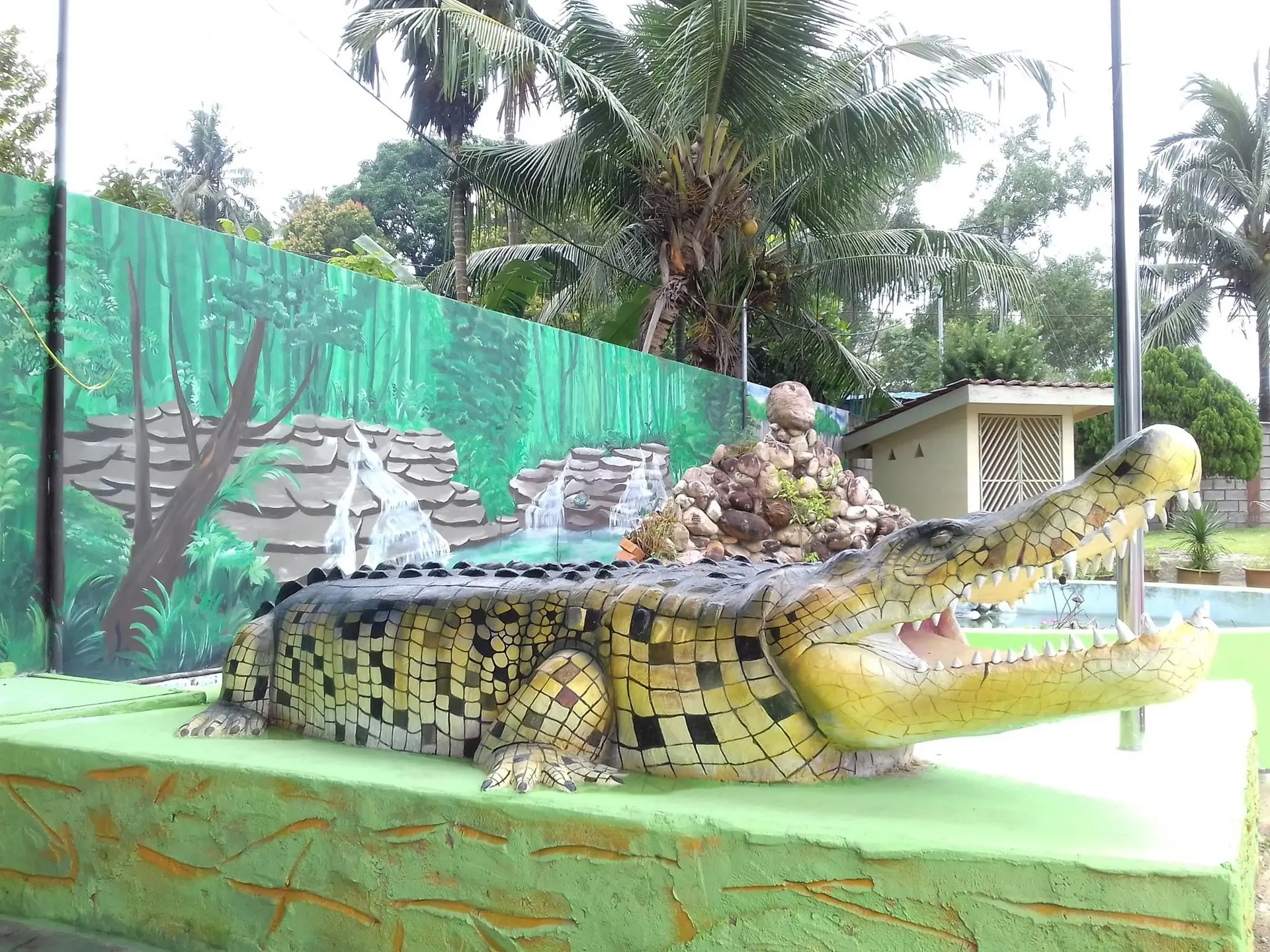Teluk Sengat Crocodile World - Zoo & Aquarium in Kota Tinggi