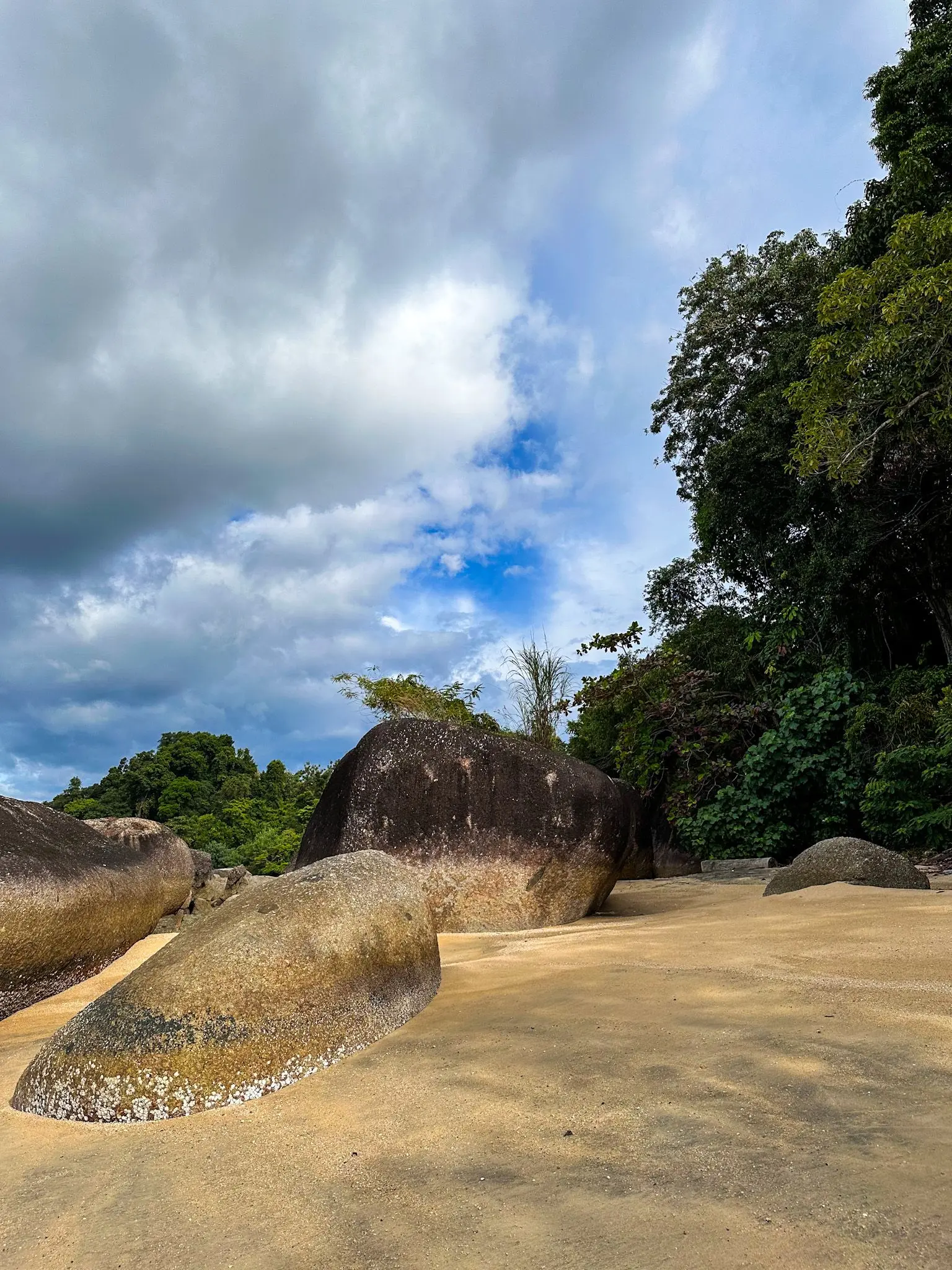 Teluk Yu Granite Tors - Geosite in Langkawi