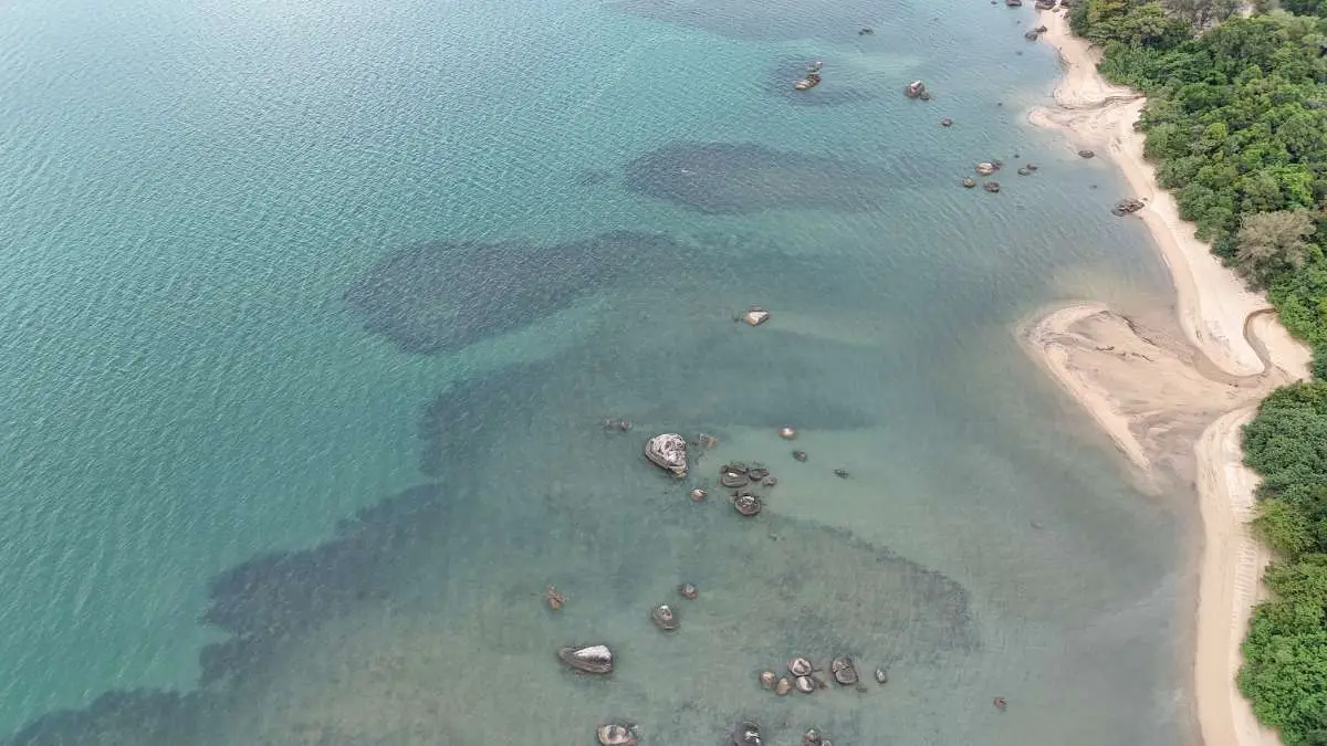 Teluk Yu Granite Tors