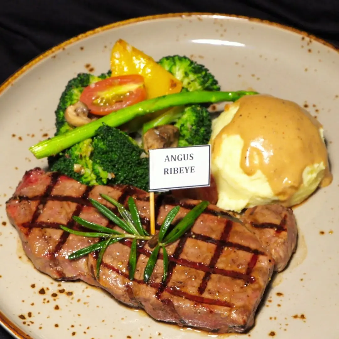 TTDI Meat Point Steakhouse - Restaurant in Wilayah Persekutuan