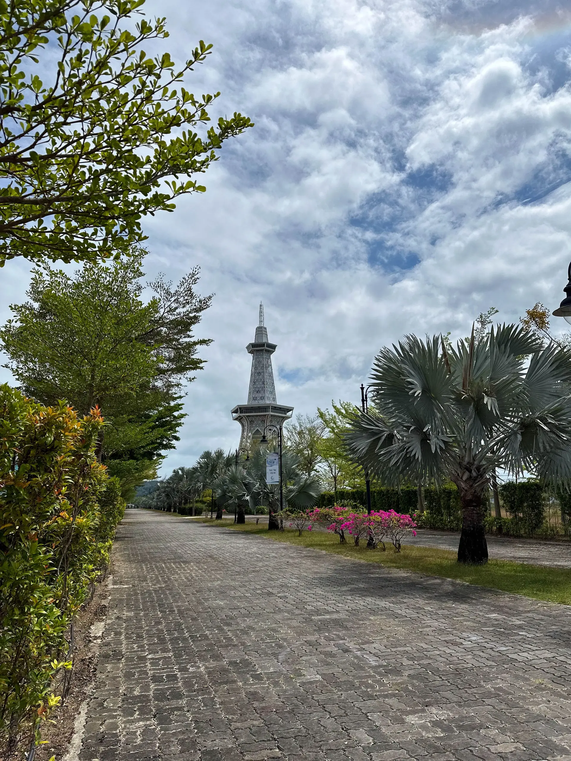 Waterfront Bazaar at Maha Tower - Concert & Event in Langkawi