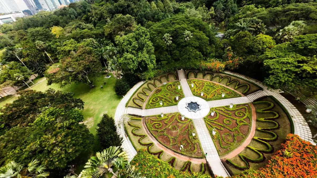 Kuala Lumpur 2-Day Cultural Tour for Families Kuala Lumpur 2-Day Cultural Tour for Families, Kuala Lumpur - Family (Image 3) - Malaysia Itinerary