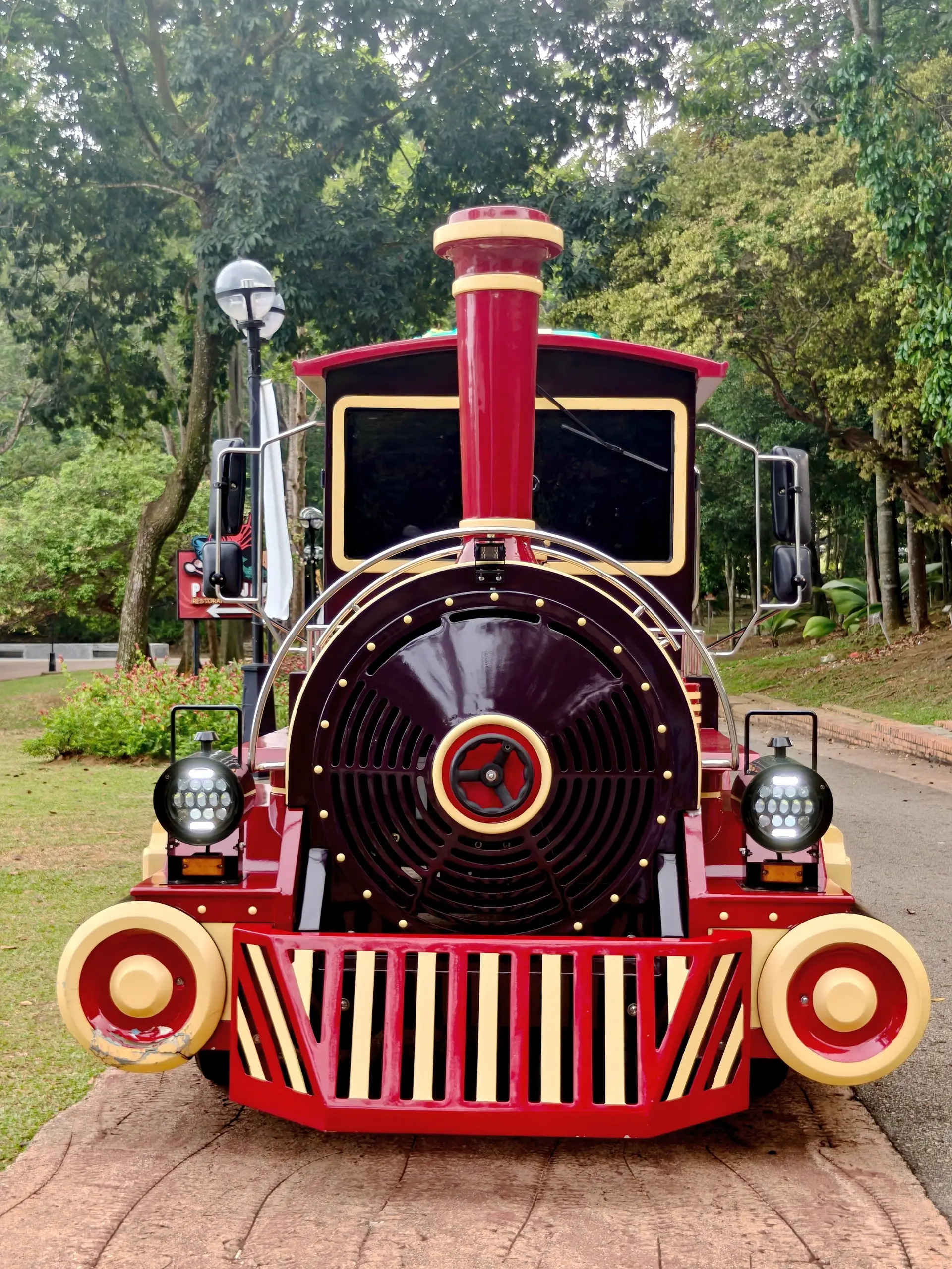 TrenBo Tour (Train Ride in Taman Botani Putrajaya) TrenBo Tour (Train Ride in Taman Botani Putrajaya), Putrajaya - Family (Image 1) - Malaysia Itinerary
