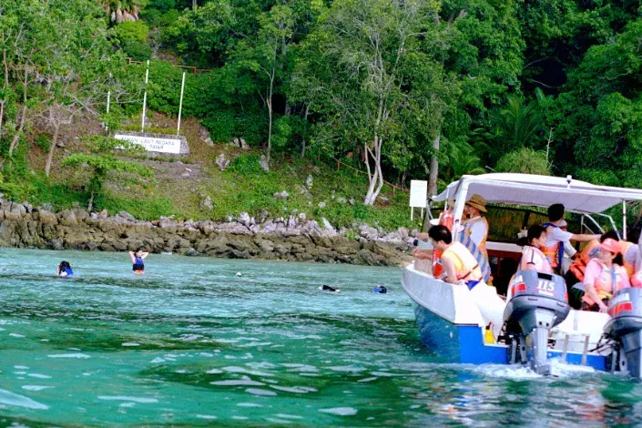 Pulau Payar Marine Park - Beach in Langkawi